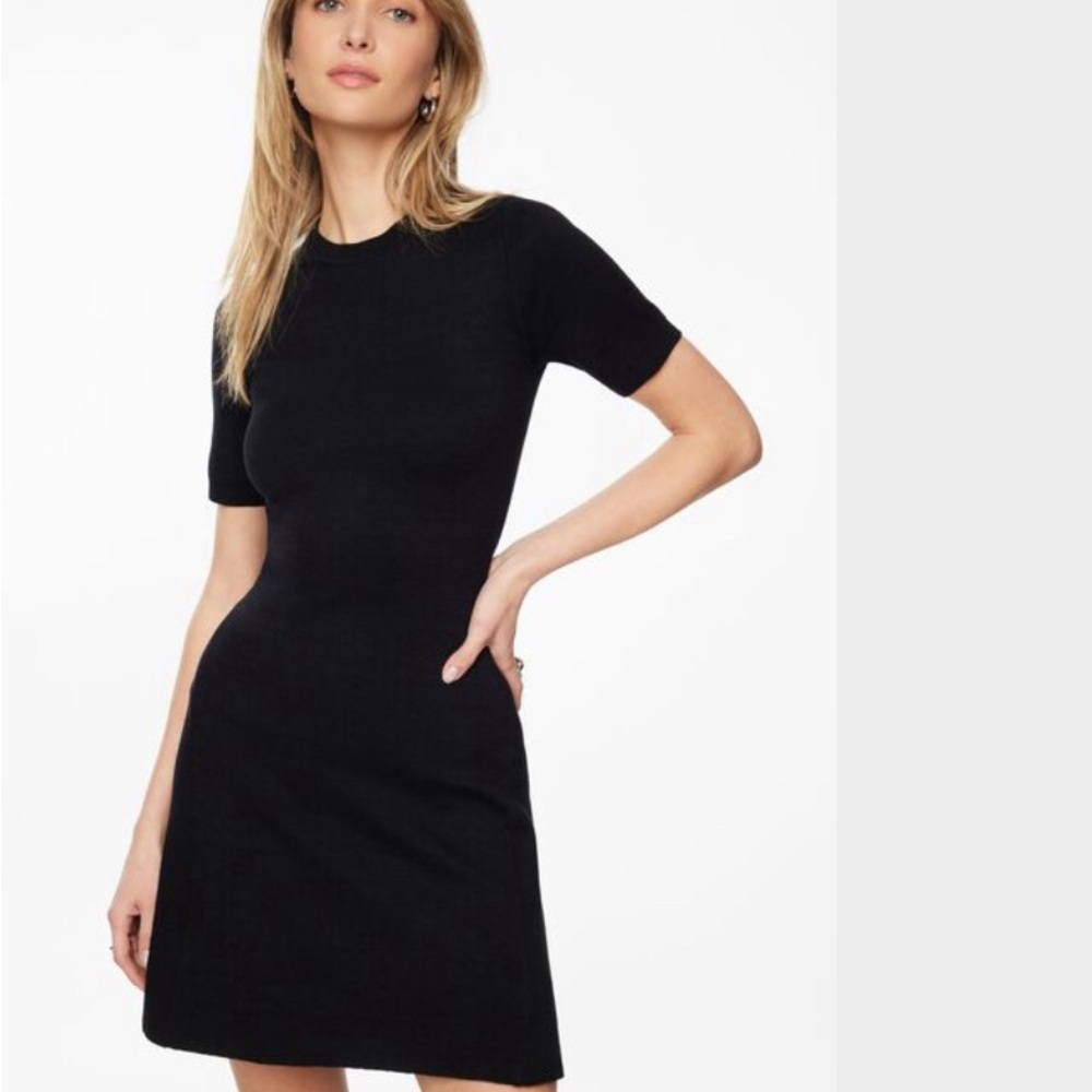 Dynamite Black Sheath Mini Dress Short Sleeve Crew Neck